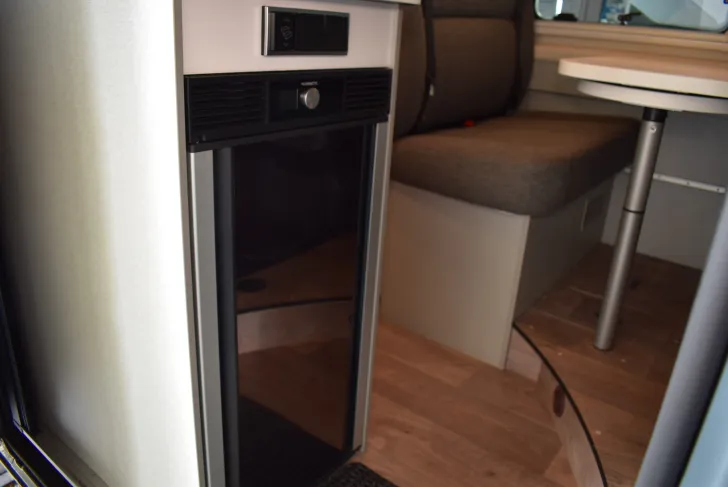 Fahrzeugbild Hymer Free 602 Längsbetten, Schlafdach, 5,99m #15