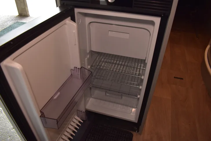Fahrzeugbild Hymer Free 602 Längsbetten, Schlafdach, 5,99m #17