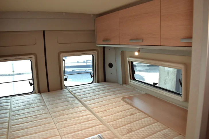 Fahrzeugbild Hymer Free 602 Längsbetten, Schlafdach, 5,99m #24