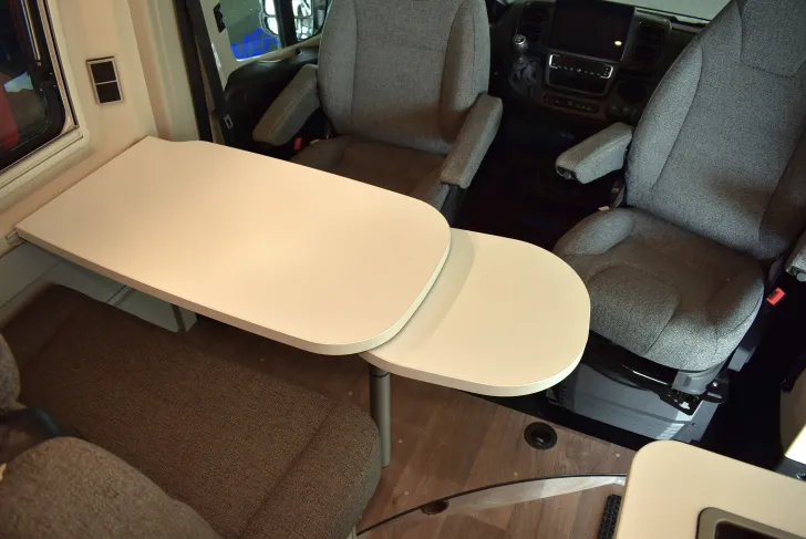 Fahrzeugbild Hymer Free 602 Längsbetten, Schlafdach, 5,99m #34