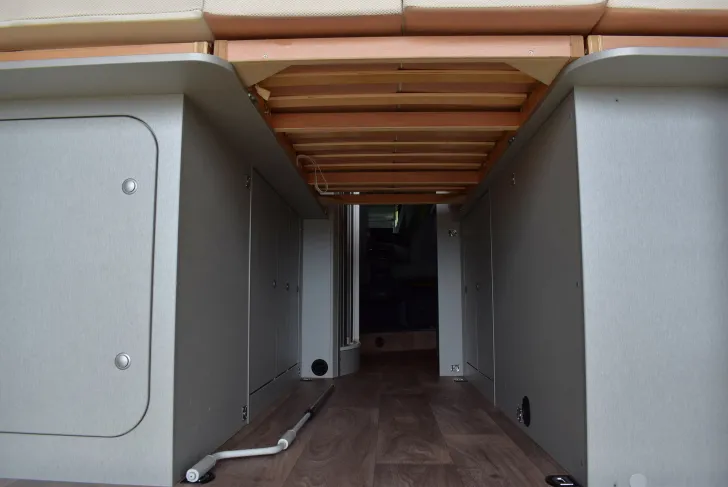 Fahrzeugbild Hymer Free 602 Längsbetten, Schlafdach, 5,99m #48
