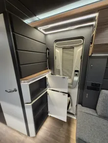 Fahrzeugbild Knaus Azur 500 EU *2.000 kg*Komfortbett*Dusche* #25