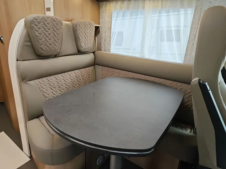 Fahrzeugbild Carthago c-compactline I 143 LE C2-tourer C tourer #12