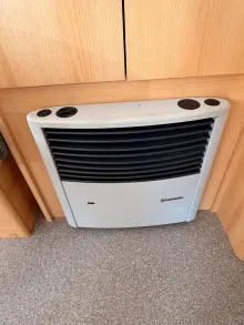Fahrzeugbild Knaus Sonstige Eifelland Holiday 395 TQ sehr gut gepflegt #5