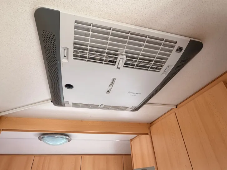 Fahrzeugbild Knaus Sonstige Eifelland Holiday 395 TQ sehr gut gepflegt #8