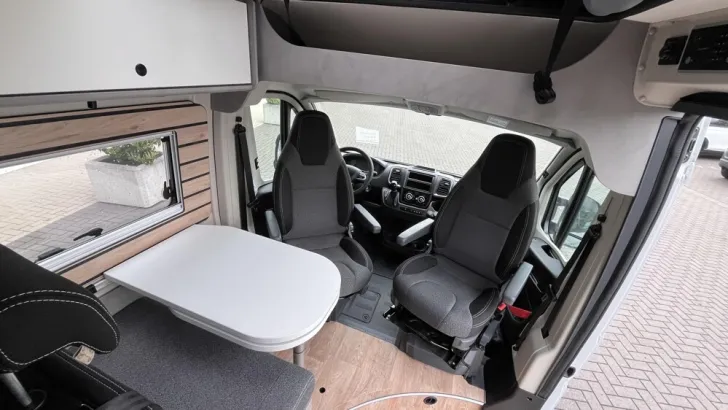 Fahrzeugbild Crosscamp ADVTR 6.0 DF Peugeot #7