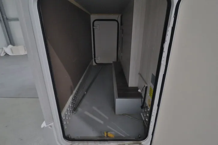 Fahrzeugbild Rimor Kilig 18 Plus/Festbett+Hubbett/Garage/Klima/AHK #6