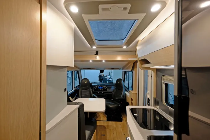 Fahrzeugbild Hymer B 580/Automatik/Einzelbetten+Hubbett/TOP #9