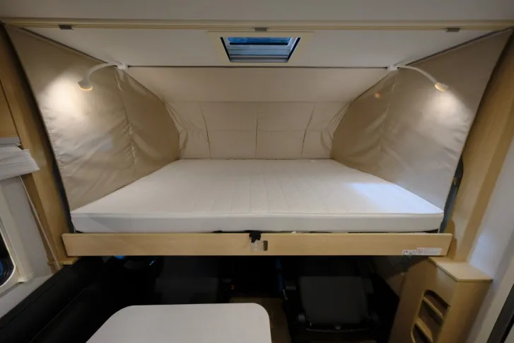 Fahrzeugbild Hymer B 580/Automatik/Einzelbetten+Hubbett/TOP #11