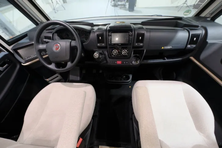 Fahrzeugbild Pilote G 650 GJ Essentiel/1.Hand/Einzelbetten+Hubbett #7