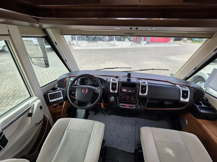 Fahrzeugbild Carthago c-tourer I  142 #13