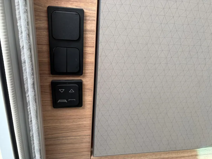 Fahrzeugbild Weinsberg CaraCompact Suite 640 MEG MB ED. [PEPPER] #29