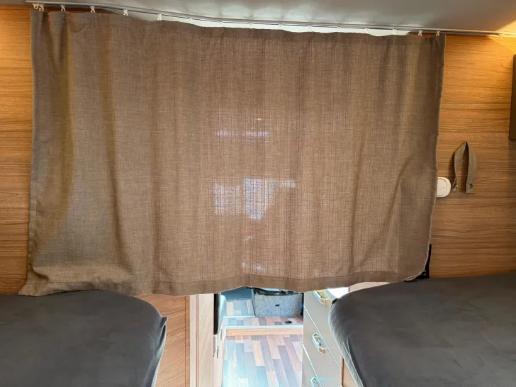 Fahrzeugbild Weinsberg CaraCompact Suite 640 MEG MB ED. [PEPPER] #41