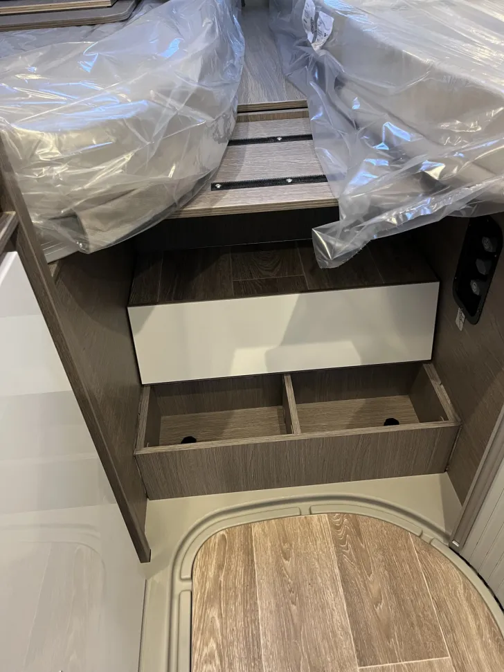 Fahrzeugbild Pössl Roadcruiser, 3. Bett, Markise, Winterpaket, uvm. #25