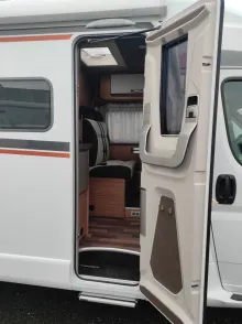 Fahrzeugbild Weinsberg CaraCompact 600 MEG EDITION [PEPPER] #8