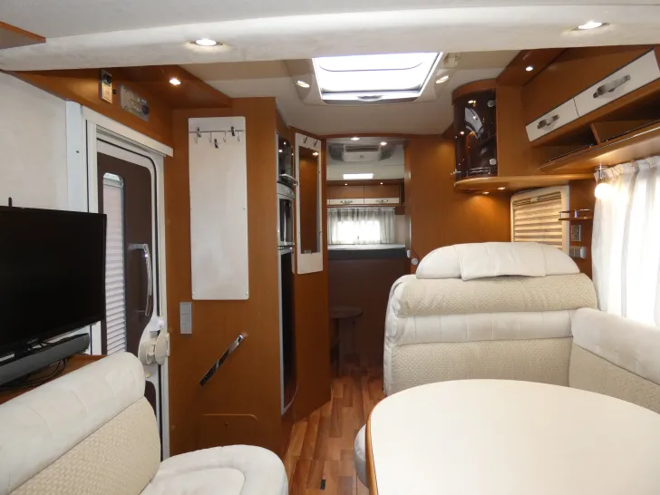 Fahrzeugbild Hymer B-Klasse 694 #9