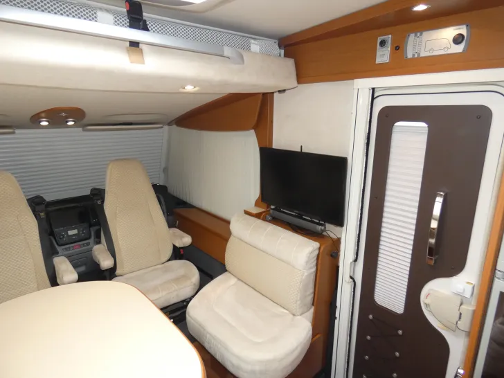 Fahrzeugbild Hymer B-Klasse 694 #10