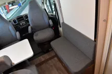 Fahrzeugbild Carado VAN V347 pro + Einzelbetten, Hubbett, Garage #5