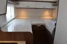 Fahrzeugbild Carado VAN V347 pro + Einzelbetten, Hubbett, Garage #11
