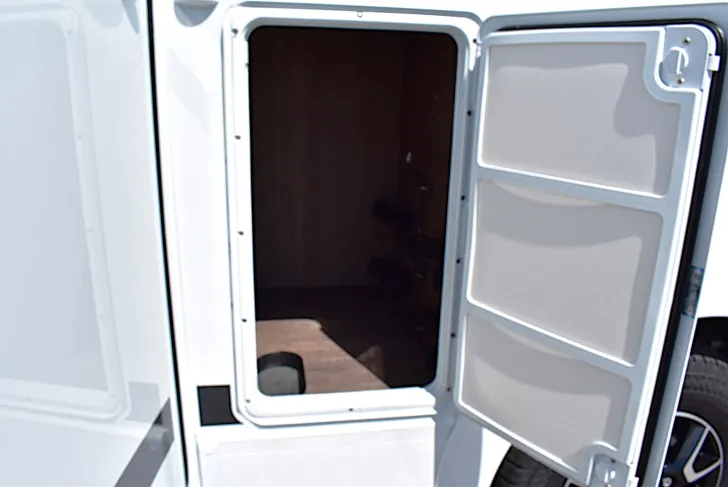 Fahrzeugbild Carado VAN V347 pro + Einzelbetten, Hubbett, Garage #40