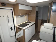 Fahrzeugbild Carado T 337 - So.preis wegen Hageldellen #13