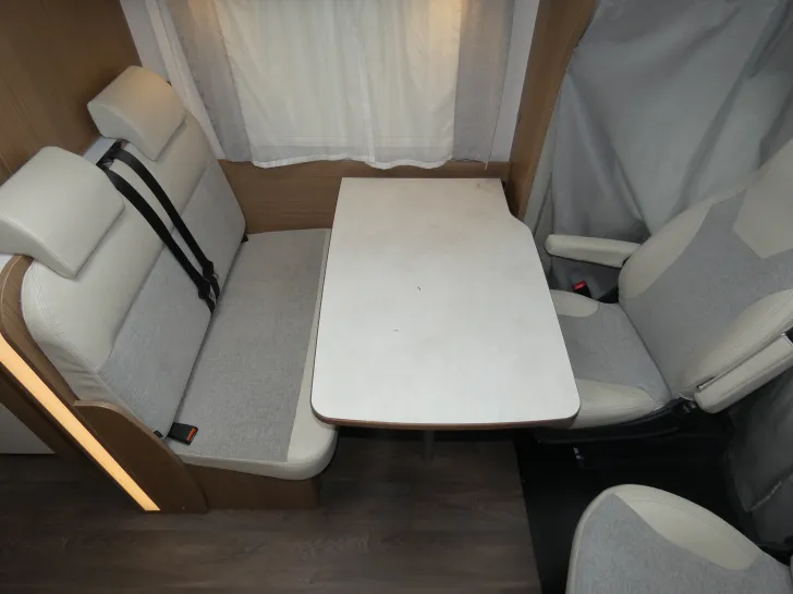 Fahrzeugbild Carado T 337 - So.preis wegen Hageldellen #16