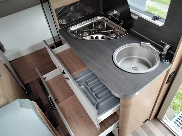 Fahrzeugbild Weinsberg CaraOne 420 QD #11