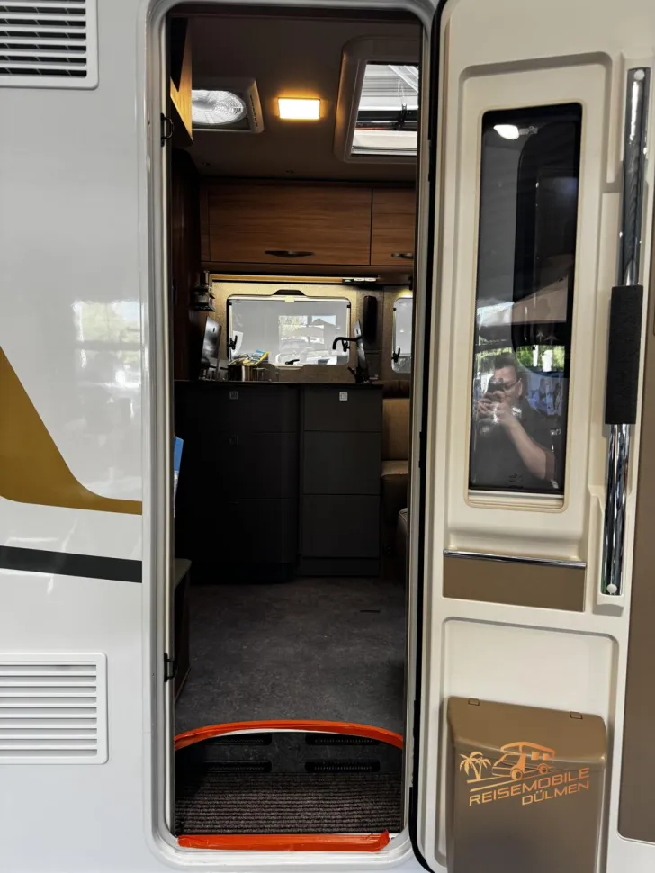 Fahrzeugbild Eura Mobil Profila T 726EF #10