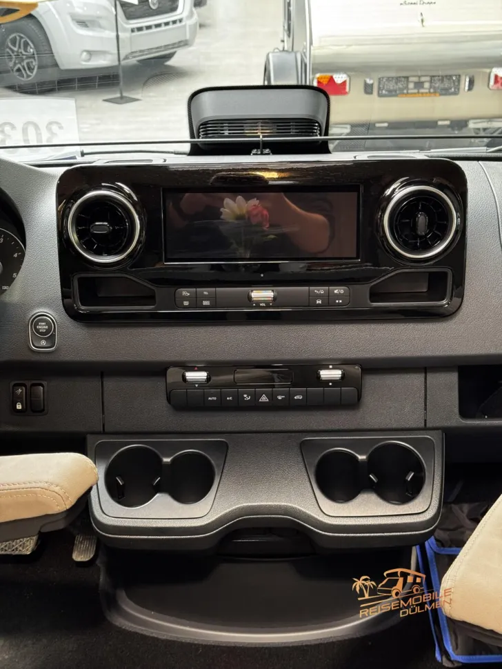 Fahrzeugbild Eura Mobil Profila T 726EF #24