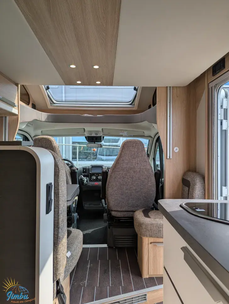 Fahrzeugbild Knaus Sky Wave 650 MEG 140 PS / Schalter, G9098 #12