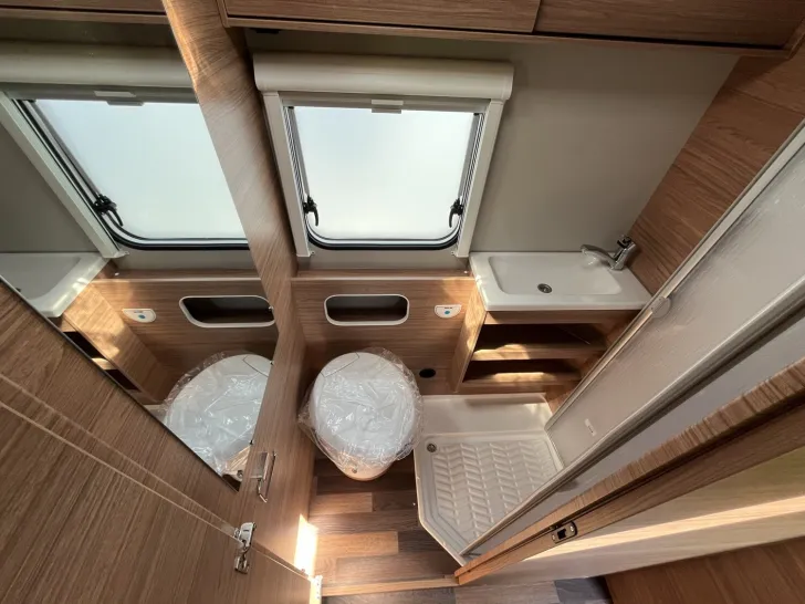 Fahrzeugbild Weinsberg CaraHome 650 MEG ++MEGA-DEAL++ #12