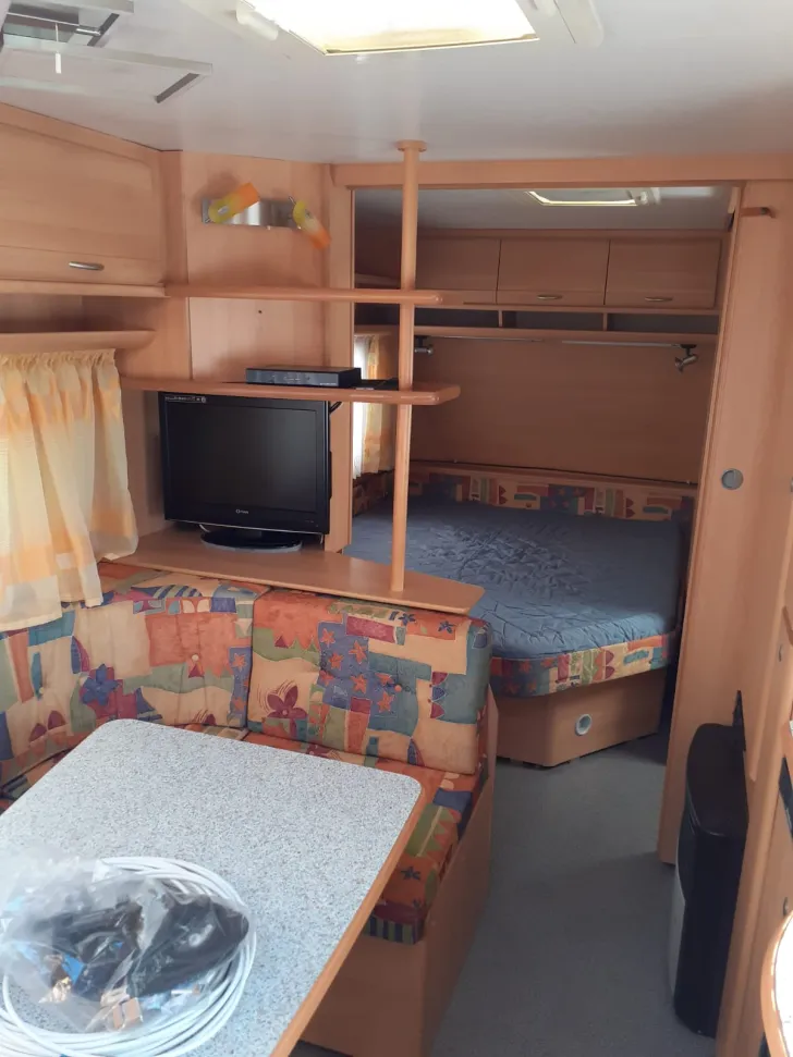 Fahrzeugbild Dethleffs 75-Jahre-Caravan 560 SK sehr gut gepflegt #7