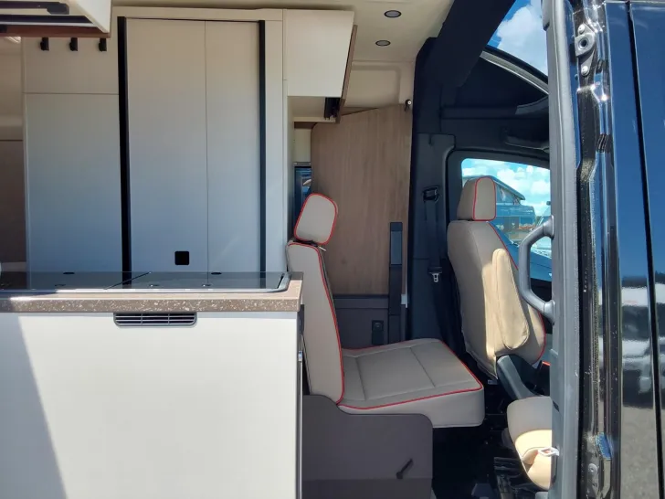 Fahrzeugbild Bürstner Habiton X HMX 6.0 Allrad, Lederausstattung #15