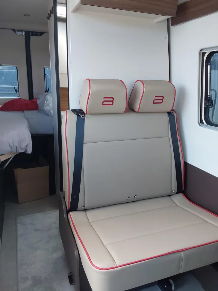 Fahrzeugbild Bürstner Habiton X HMX 6.0 Allrad, Lederausstattung #16