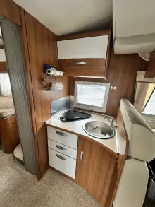 Fahrzeugbild XGO Coupe 302 - Solar*TV*Einzelbetten+Hubbet #12