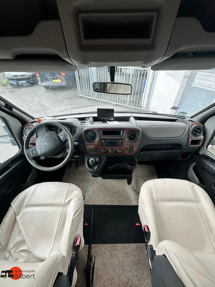 Fahrzeugbild XGO Coupe 302 - Solar*TV*Einzelbetten+Hubbet #13