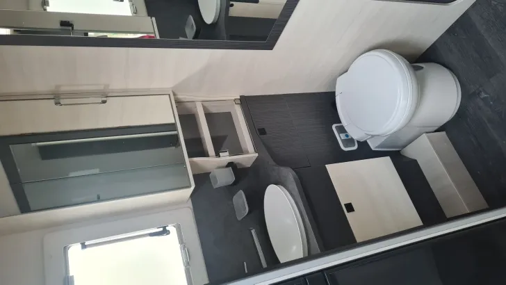 Fahrzeugbild Chausson Titanium Premium 1. Hand, sehr gepfle #8