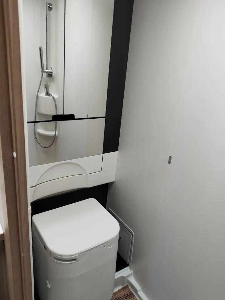 Fahrzeugbild Adria Matrix 590 SG Sehr gepflegt #7