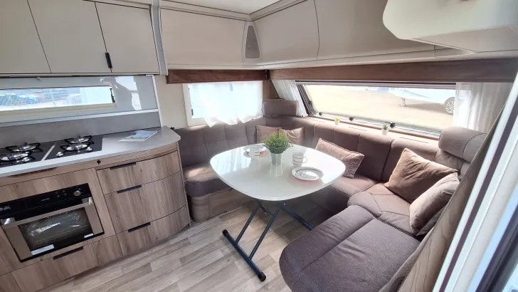 Fahrzeugbild Kabe Royal 630 TDL E5 Sofort verfügbar #9