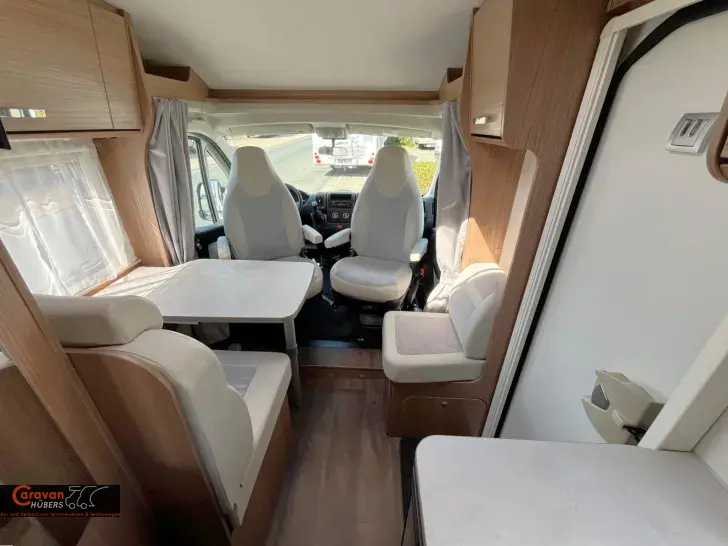 Fahrzeugbild Carado VAN V132 #18