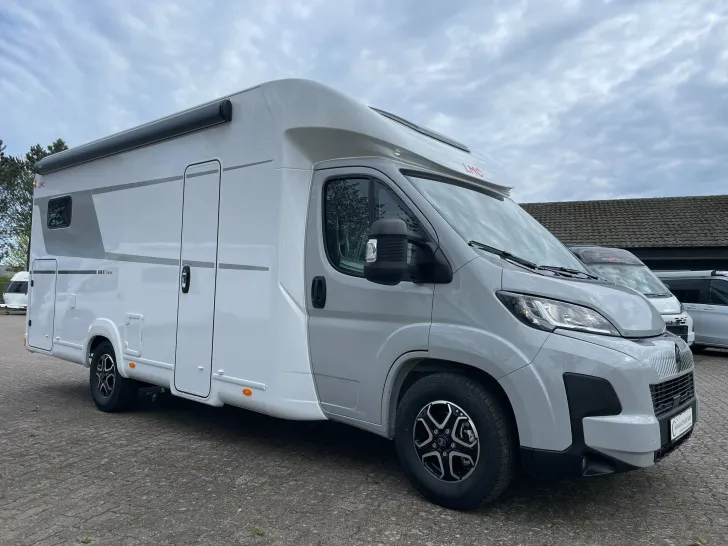 Fahrzeugbild LMC Tracer 730 EL EDITION +MEGA-DEAL+ #1