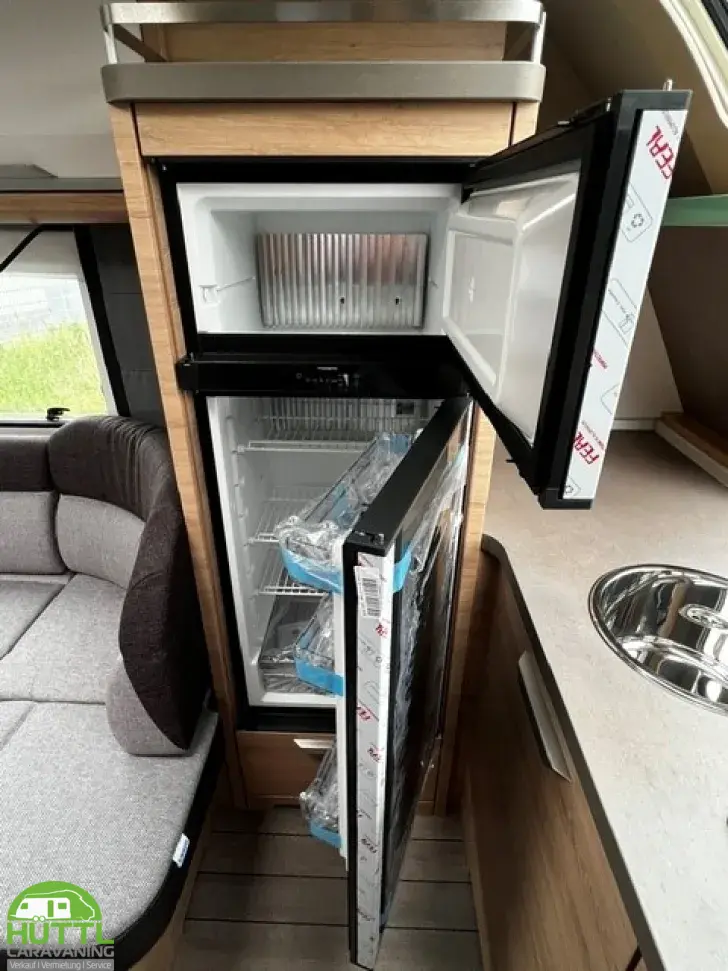 Fahrzeugbild Knaus Südwind 650 PXB Black Selection ab sofort verfügbar #5