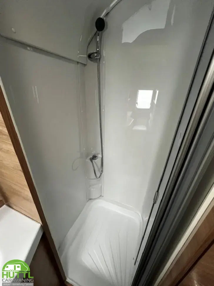 Fahrzeugbild Knaus Südwind 650 PXB Black Selection ab sofort verfügbar #13