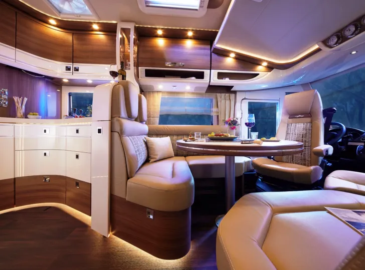 Fahrzeugbild Carthago chic e-line I 51 QB DA sehr gepflegt #5