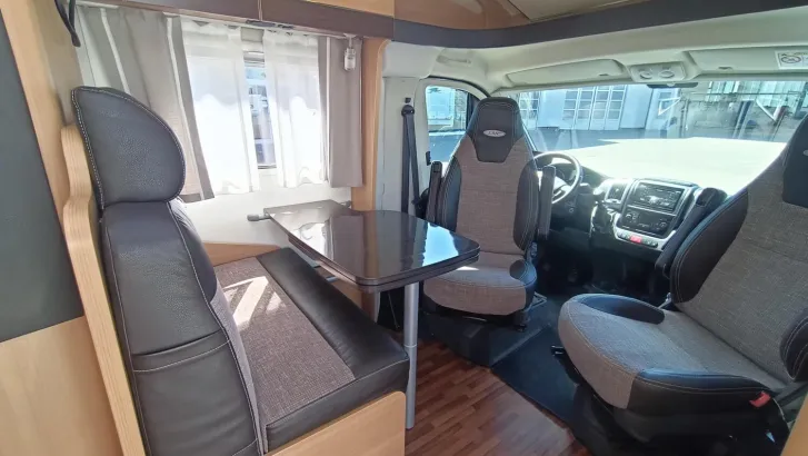 Fahrzeugbild LMC Breezer V 646 G #10