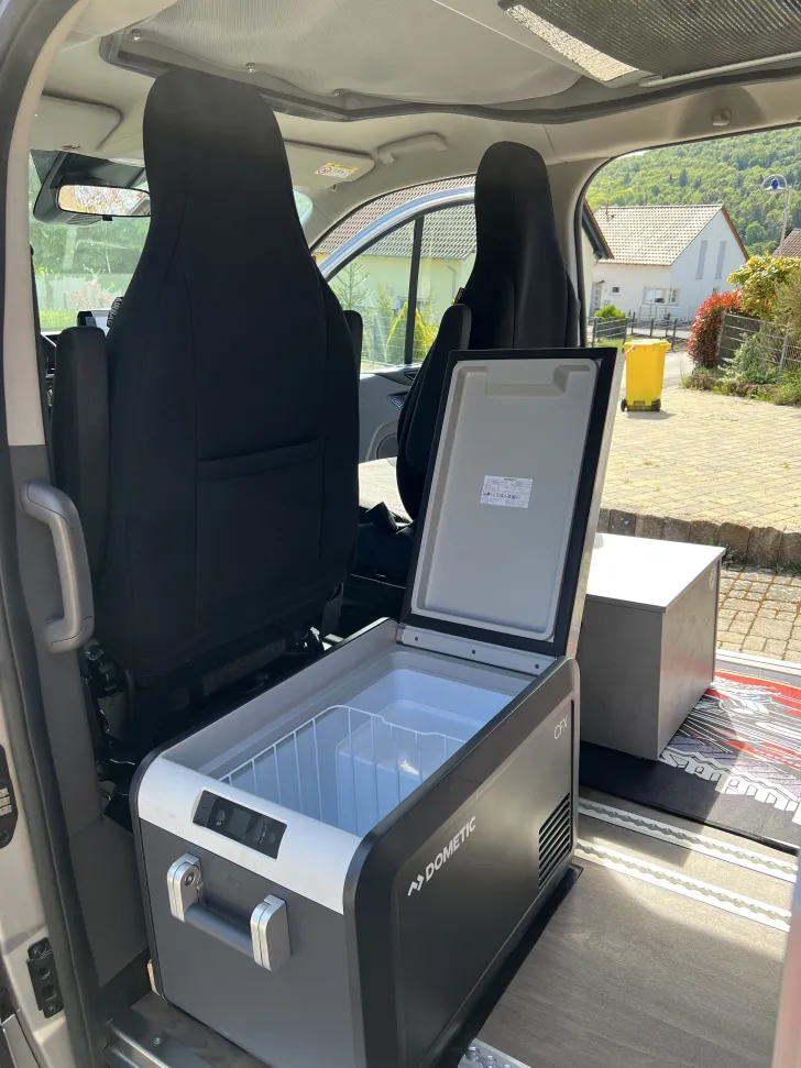 Fahrzeugbild Dethleffs Globevan Trail Two Top Zustand #8
