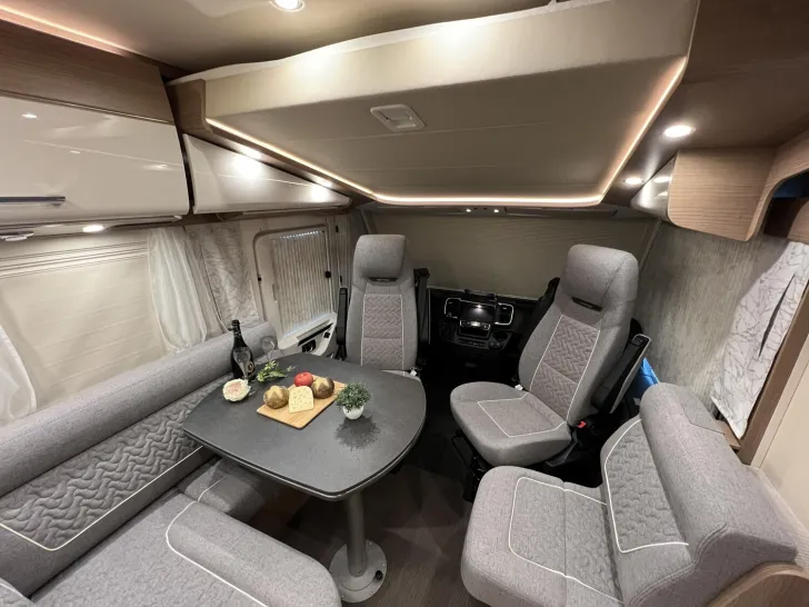Fahrzeugbild Carthago C2-tourer I 143 KB LE comfort C Selection (340) #13