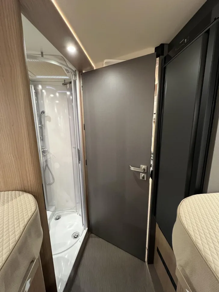 Fahrzeugbild Carthago C2-tourer I 143 KB LE comfort C Selection (340) #33