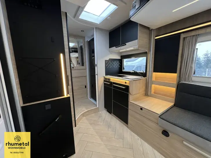 Fahrzeugbild Challenger Teilintegriert 270 Graphite Edition -8-26 #24