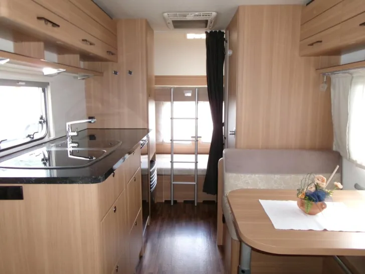 Fahrzeugbild Hymer Eriba Living 525 #10